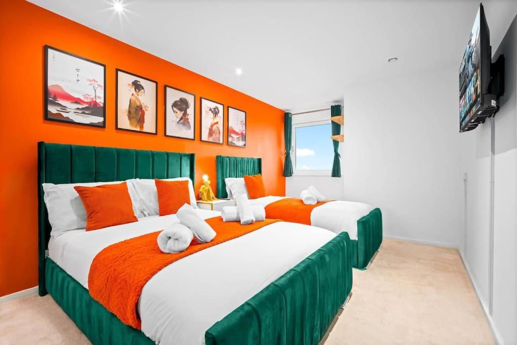 Top Floor City Centre Apartment - Sleeps 7 - 4 Beds - With Balcony And Parking - Smart Tv'S On Each Bedroom Wall - 5 Mins From Bullring, Selfridges, Moor Street Station - By Zena Stays Μπέρμιγχαμ Εξωτερικό φωτογραφία